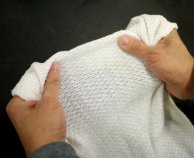 環境状況に応じて自動冷却・保温するファブリックを初めて開発