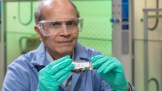 ガラクタを財宝に：電子機器廃棄物を発掘して希土類元素を回収