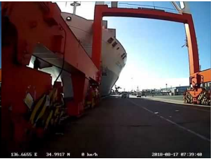 コンテナ船OOCL NAGOYA衝突（ガントリークレーン）事故(四日市港、平成30年8月17日発生)