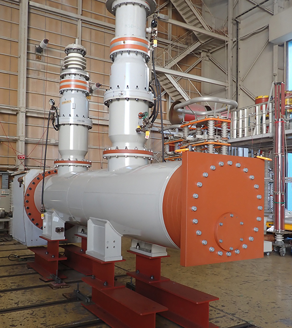 自然由来ガスを適用した300kV GISおよびGCBの基本性能を確認 ～2028年度中の製品化を目指し、開発を加速～