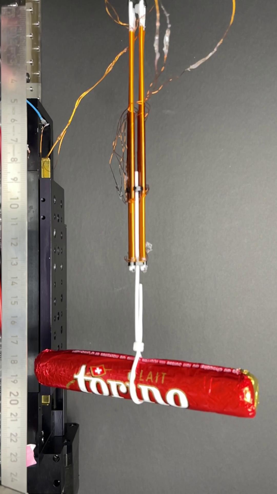 糸のようなモーターを開発(Researchers design a motor that looks like a thread) 糸のようなモーターを開発(Researchers design a motor that looks like a thread)
